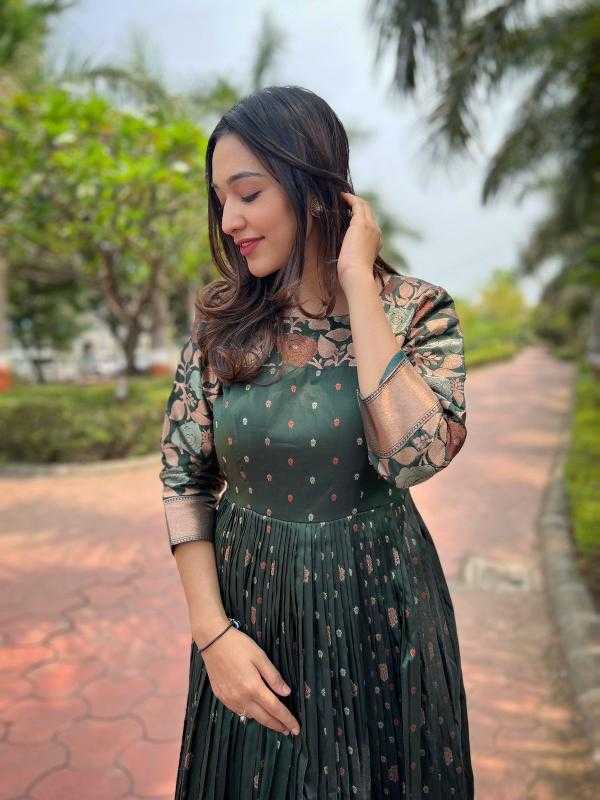 Ynf Soft Silk KESH249 W Suhani Gowns Wholesale Party Gowns Designer Gowns Silk Gowns Manufacturer