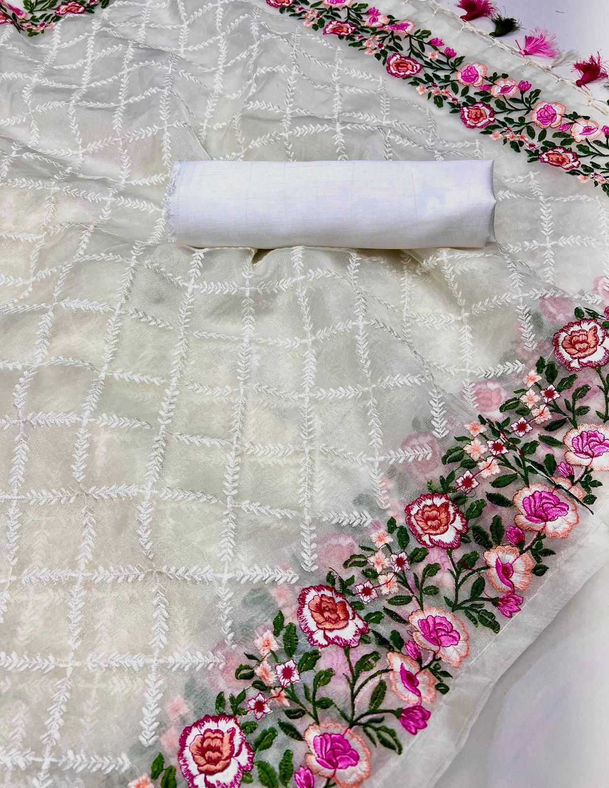 Ynf Soft Silk RIN164 Off-white Silk Sarees Festive Collections Wholesale Soft Silk Sarees Zari Border Silk Sarees Onam Collections Manufacturer
