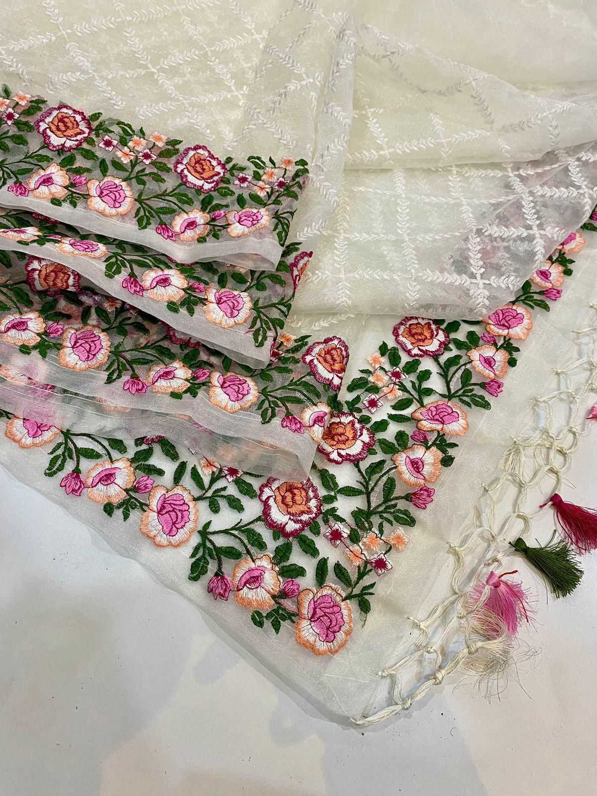 Ynf Soft Silk RIN164 Off-white Silk Sarees Festive Collections Wholesale Soft Silk Sarees Zari Border Silk Sarees Onam Collections Manufacturer