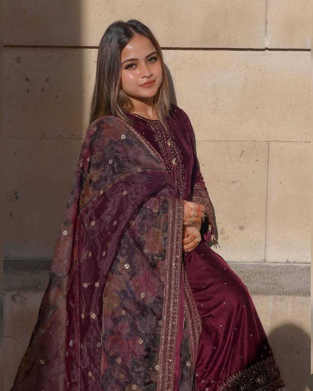 Ynf Velvet KESH141 1037 Suits & Dresses Wholesale Velvet Suits Embroidery Suits Palazzo Suit Manufacturer