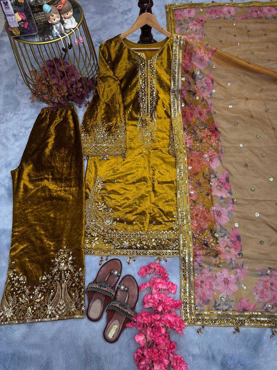 Ynf Velvet KESH141 1037 Suits & Dresses Wholesale Velvet Suits Embroidery Suits Palazzo Suit Manufacturer
