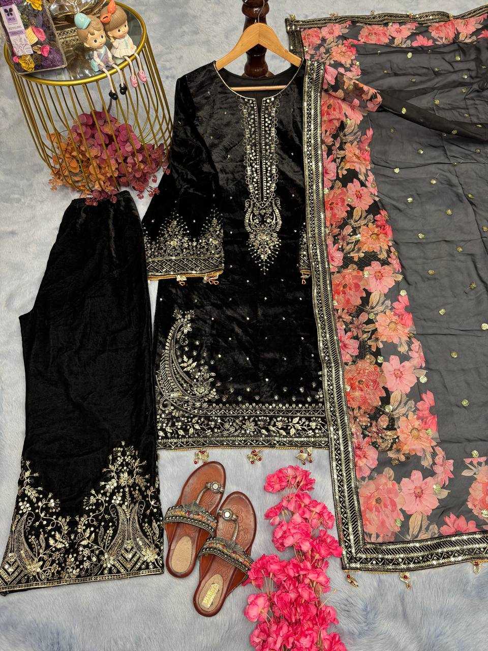 Ynf Velvet KESH141 1037 Suits & Dresses Wholesale Velvet Suits Embroidery Suits Palazzo Suit Manufacturer