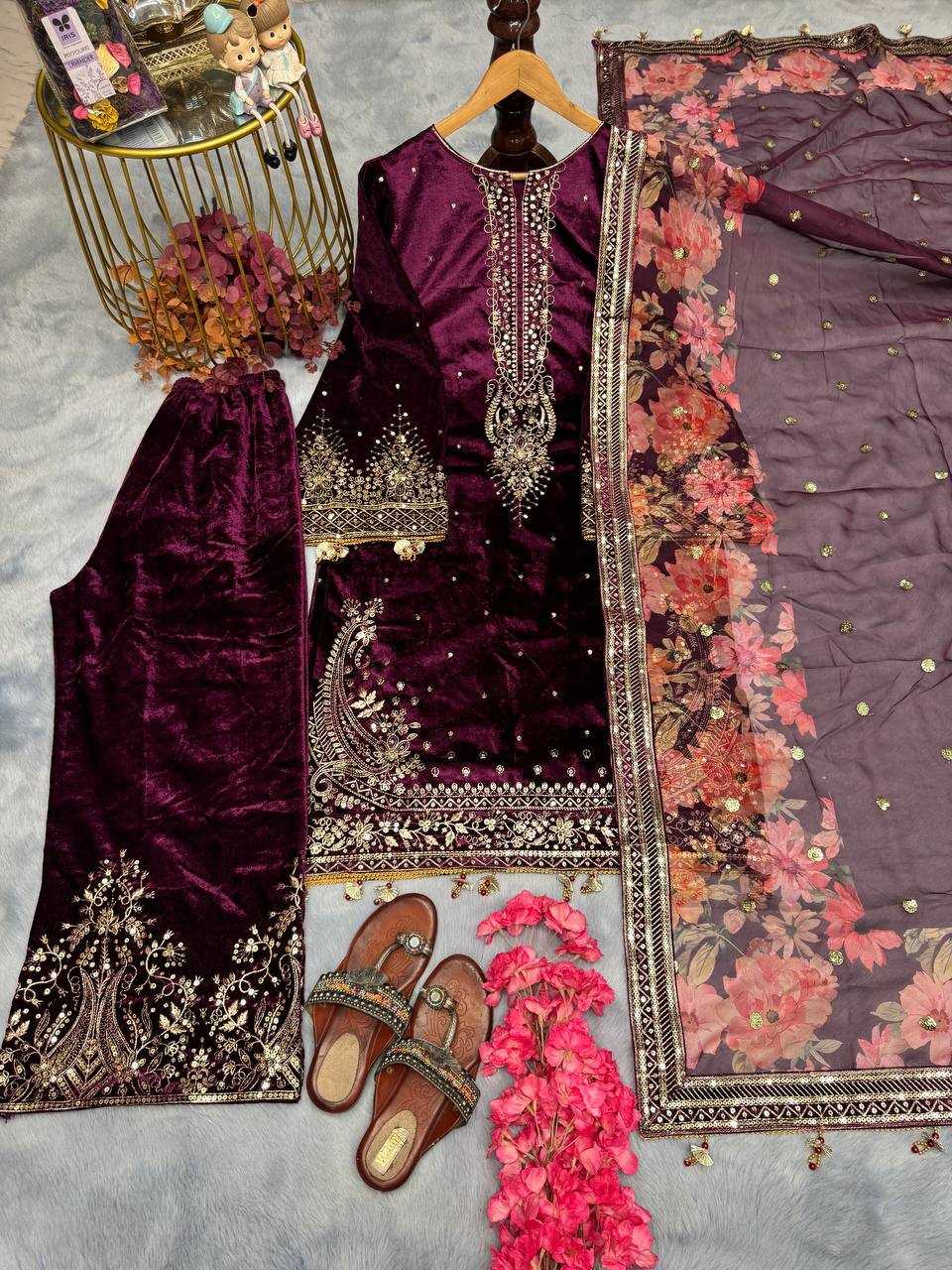 Ynf Velvet KESH141 1037 Suits & Dresses Wholesale Velvet Suits Embroidery Suits Palazzo Suit Manufacturer