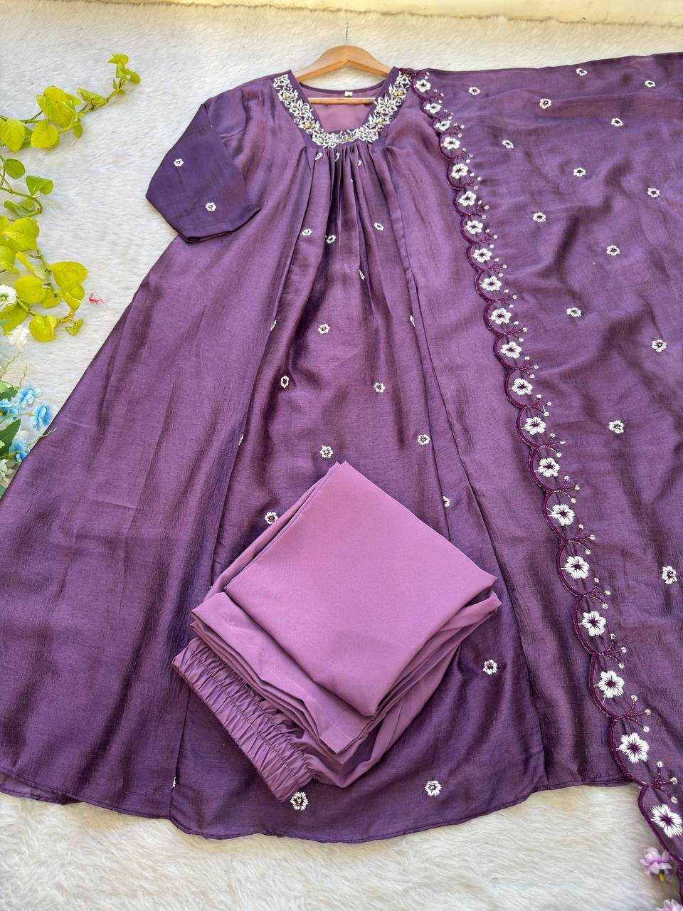Ynf Vichitra Silk KESH513 441 Gowns Wholesale Fancy Gowns Party Wear Gowns Designer Gowns Manufacturer