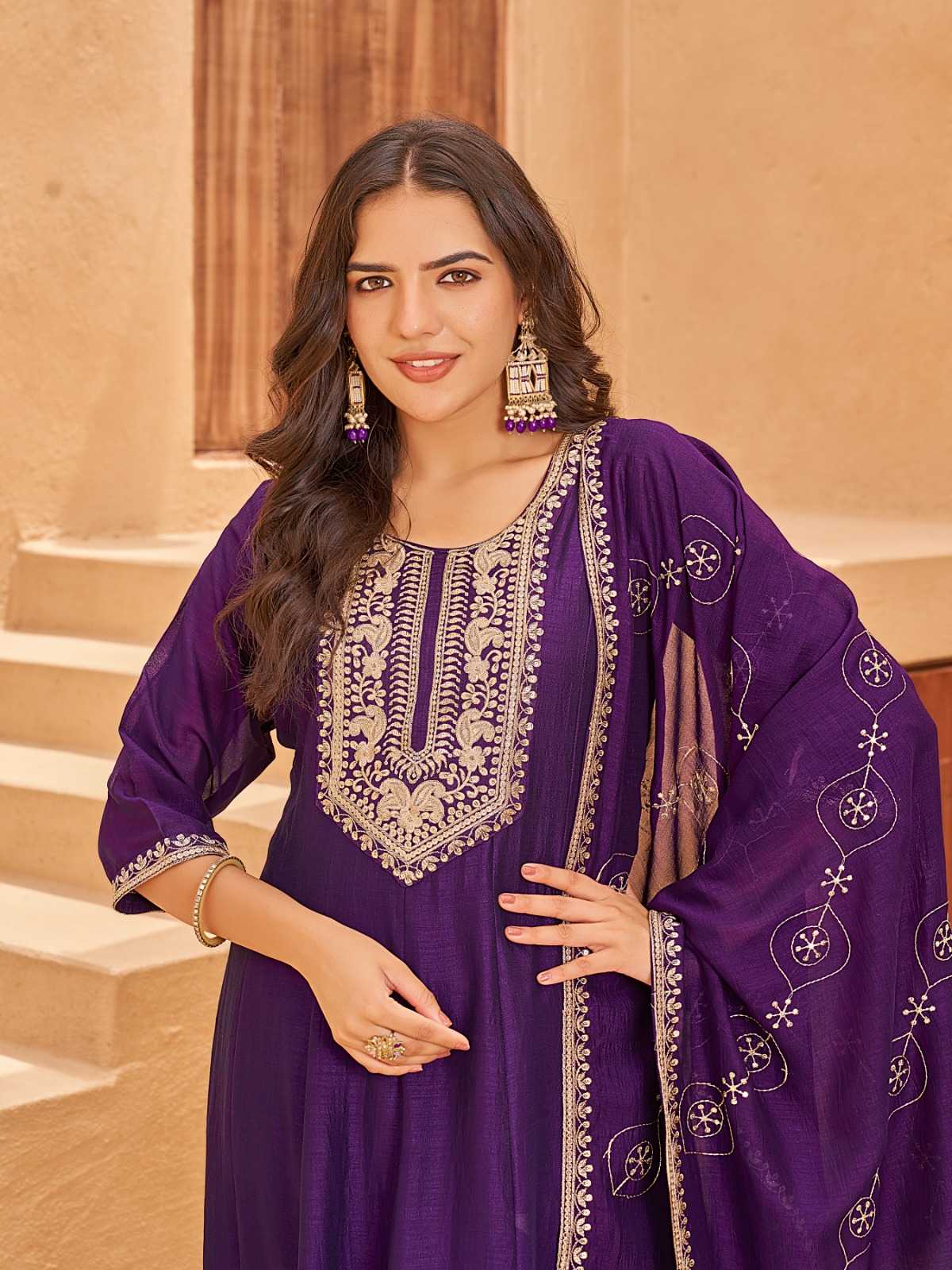 Ynf Vichitra Silk RIN190 AANCHI-JINKAL Setwise Collections Wholesale Gowns Catalogs Manufacturer