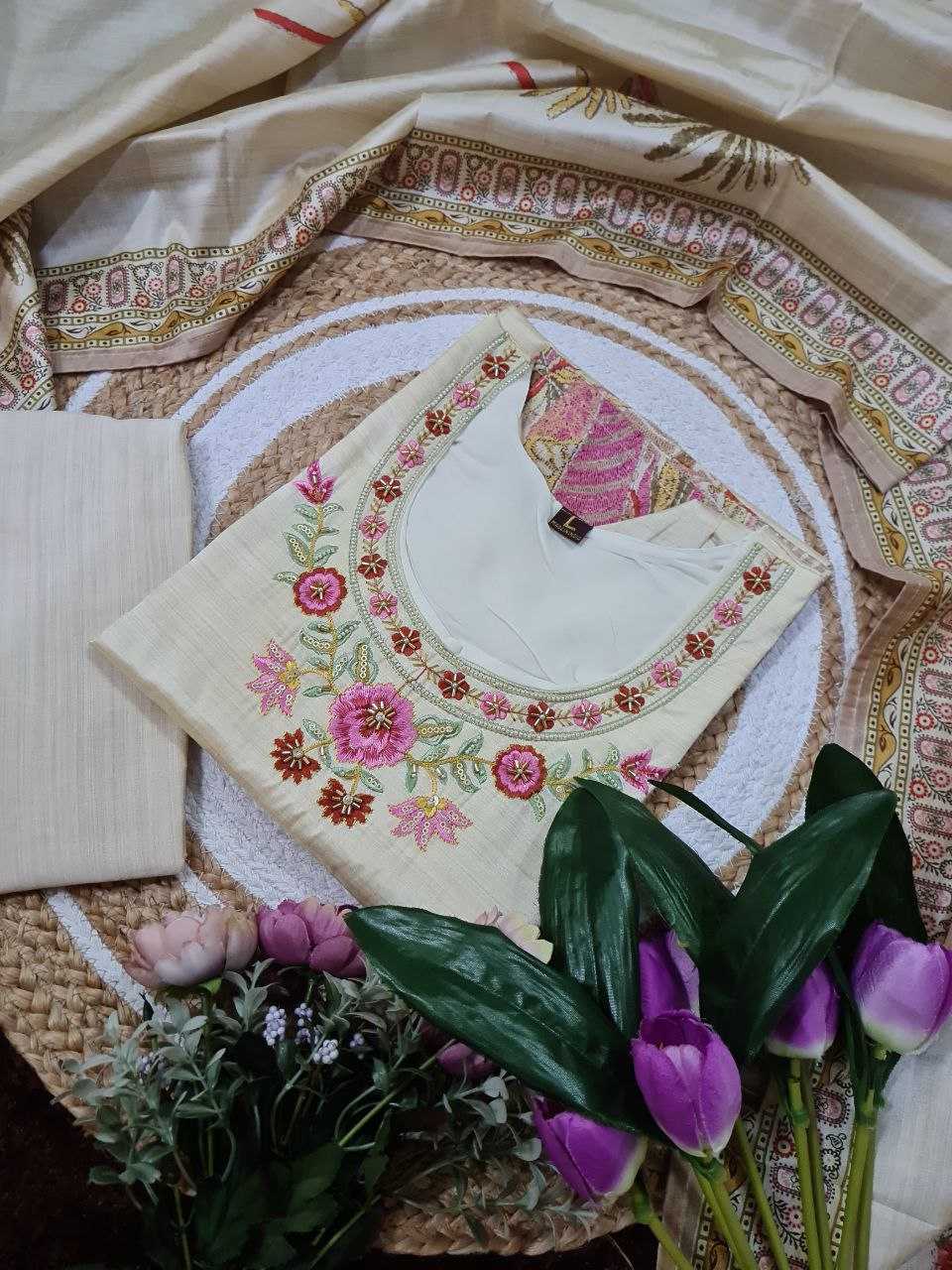 Ynf Viscose KESH529 22 Suits & Dresses Wholesale Ladies Suits Embroidery Suits Party wear suits Manufacturer