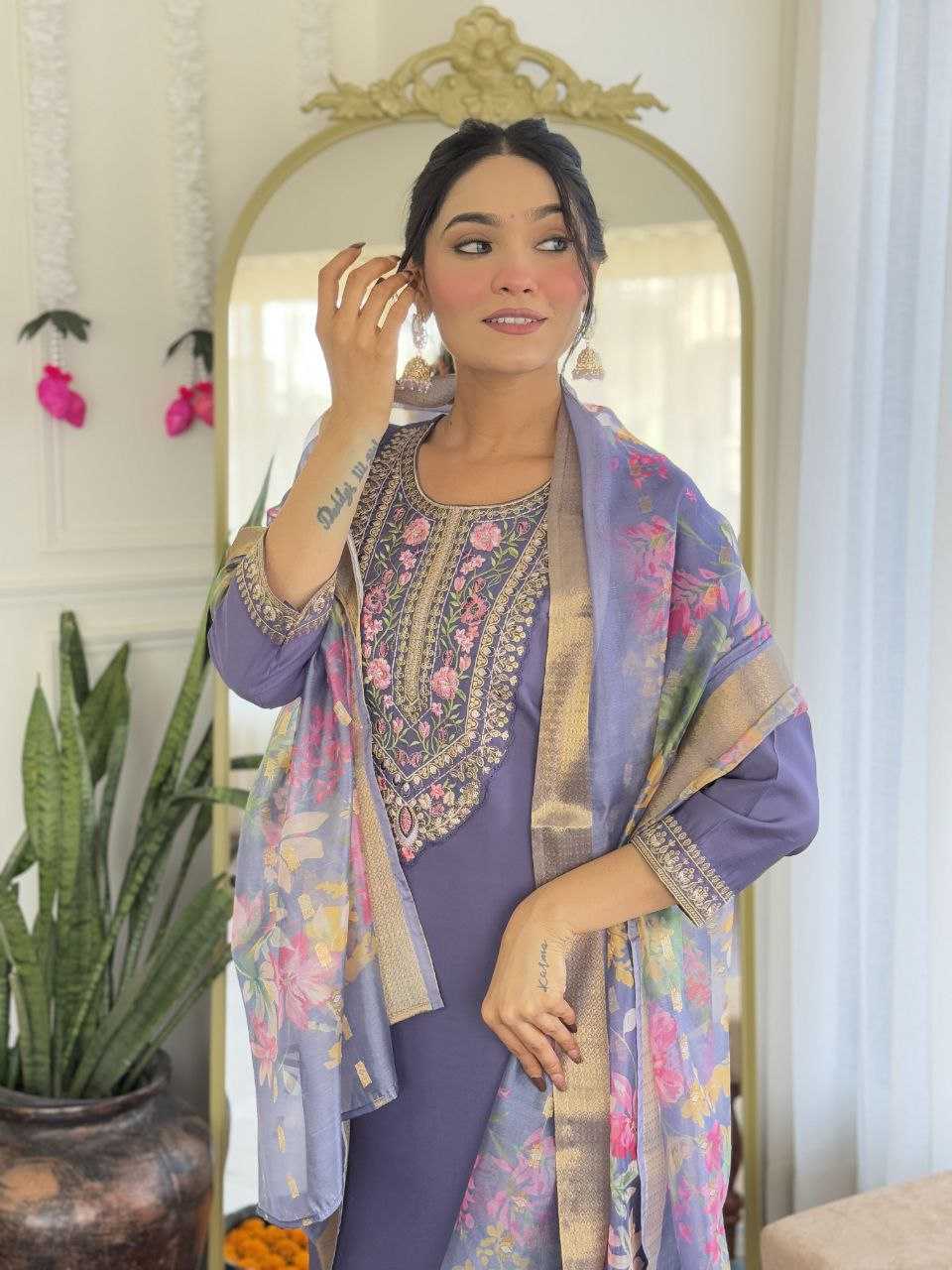 Ynf Viscose KESH529 ANAYA Kurti Wholesale Casual Kurtis Festive Kurtis Party Wear Kurtis Embroidered Kurtis Manufacturer