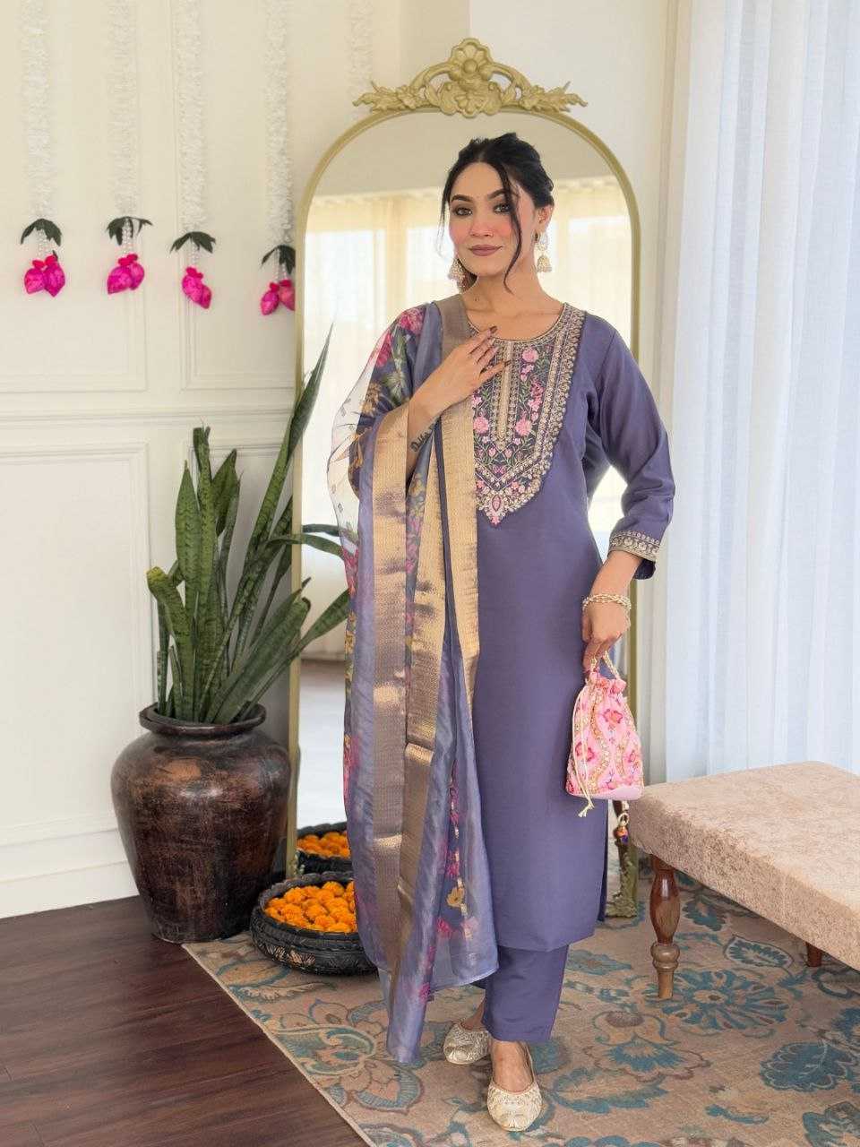Ynf Viscose KESH529 ANAYA Kurti Wholesale Casual Kurtis Festive Kurtis Party Wear Kurtis Embroidered Kurtis Manufacturer