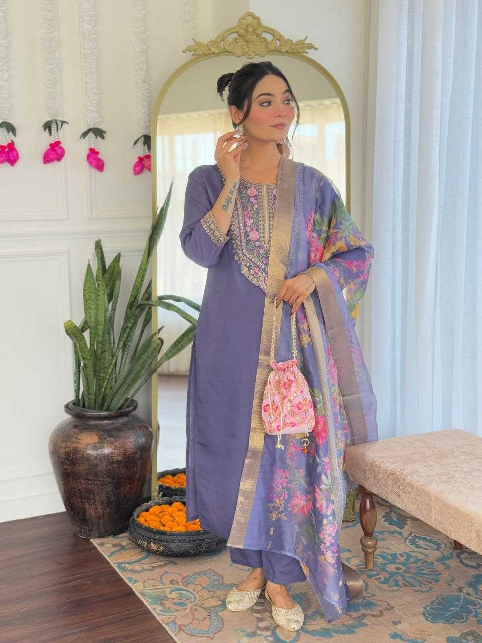 Ynf Viscose KESH529 ANAYA Kurti Wholesale Casual Kurtis Festive Kurtis Party Wear Kurtis Embroidered Kurtis Manufacturer