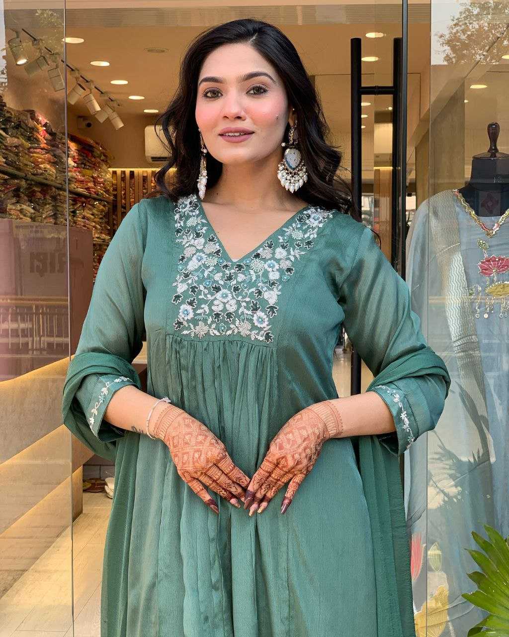 Ynf Viscose KESH529 AYUSHI Suits & Dresses Wholesale Ladies Suits Embroidery Suits Anarkali Suits Manufacturer