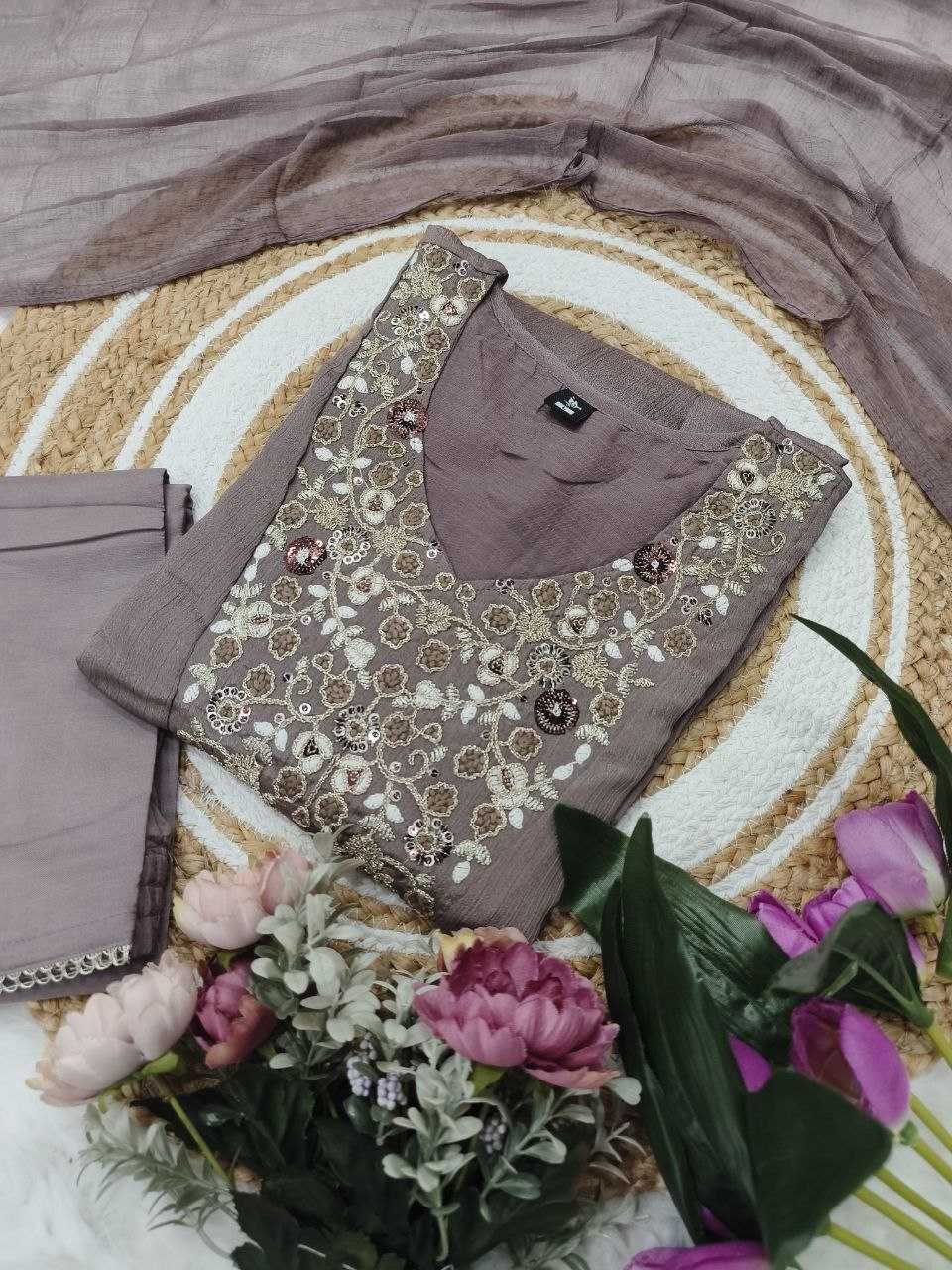 Ynf Viscose KESH529 AYUSHI Suits & Dresses Wholesale Ladies Suits Embroidery Suits Anarkali Suits Manufacturer