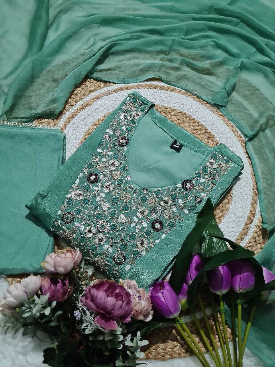 Ynf Viscose KESH529 AYUSHI Suits & Dresses Wholesale Ladies Suits Embroidery Suits Anarkali Suits Manufacturer