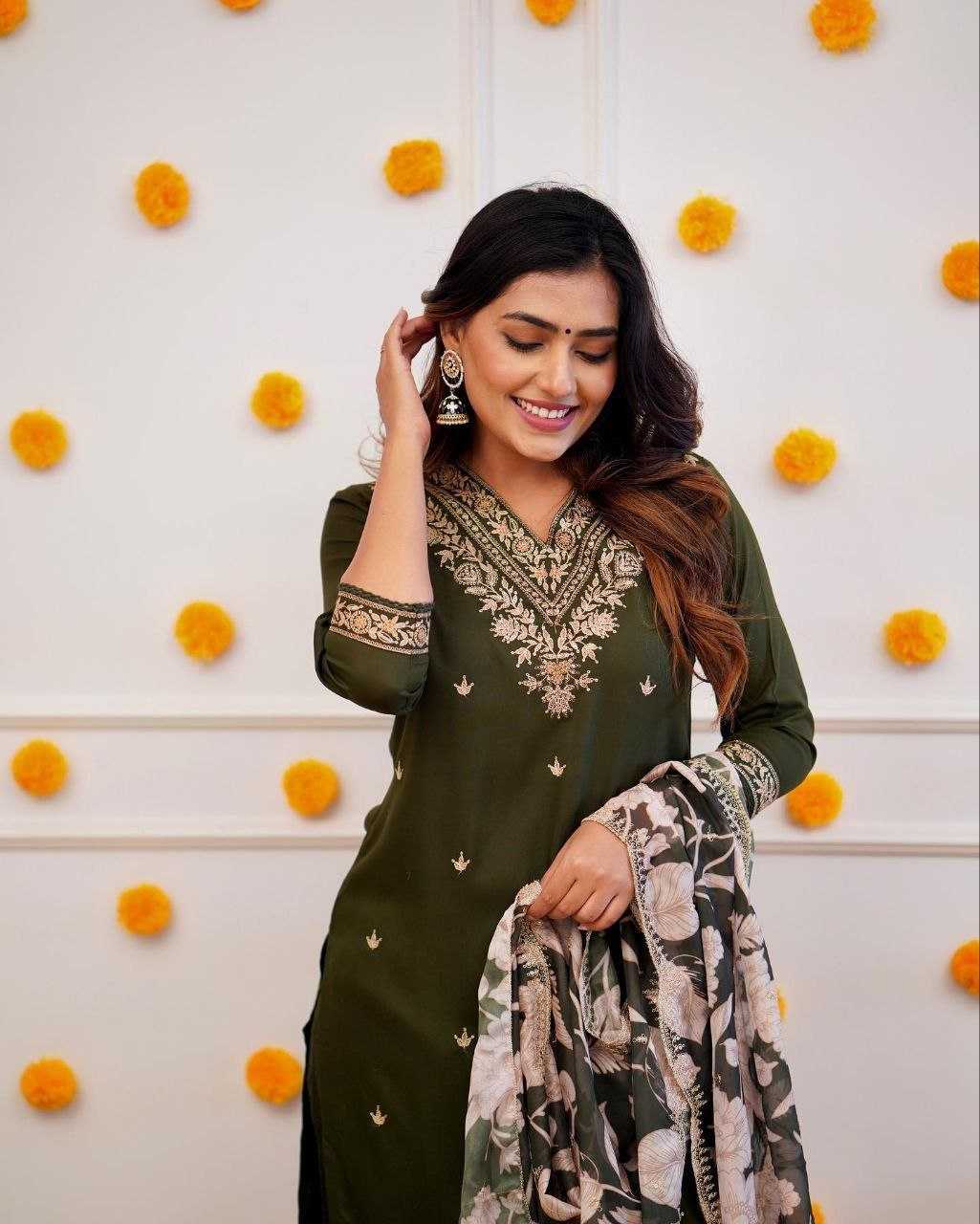 Ynf Viscose Rayon RIN193 TRENDY Suits & Dresses Wedding Collections Festive Collections Wholesale Ladies Suits Embroidery Suits Party wear suits Manufacturer