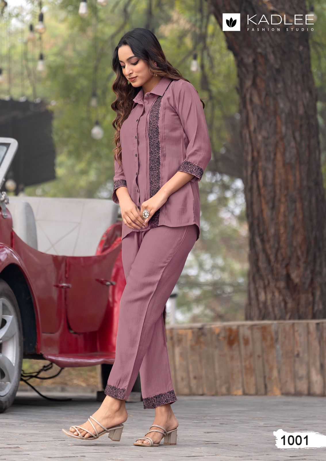 Ynf Viscose RIN190 KADLEE-High Touch Setwise Collections Wholesale Kurtis Catalogs Manufacturer