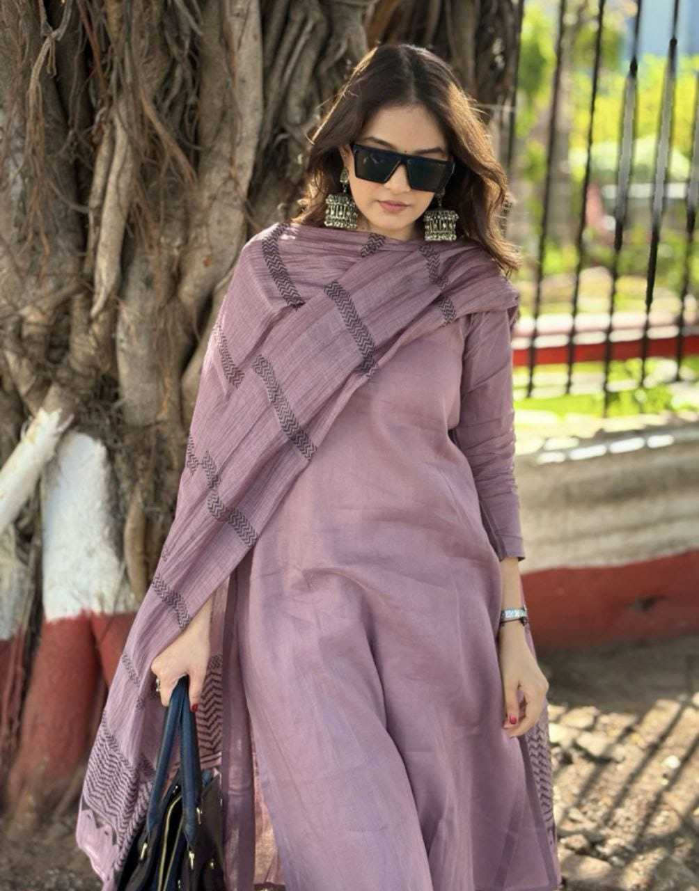 Ynf Viscose RIN222 BS-92 Suits & Dresses Wholesale Party wear suits Designer Suits Casual Dresses Manufacturer
