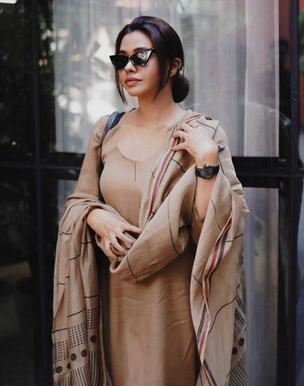 Ynf Viscose RIN222 BS-92 Suits & Dresses Wholesale Party wear suits Designer Suits Casual Dresses Manufacturer
