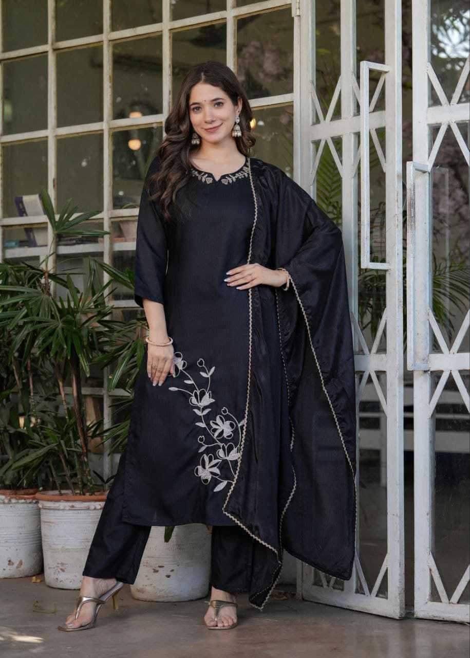 Ynf Viscose RIN222 SI-220 Suits & Dresses Wholesale Embroidery Suits Party wear suits Designer Suits Manufacturer